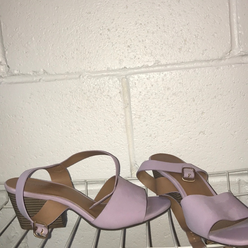 Old Navy women’s size 8 lilac low heels